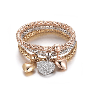 Nombre: Set de 3 Pulseras con Dije de Corazón